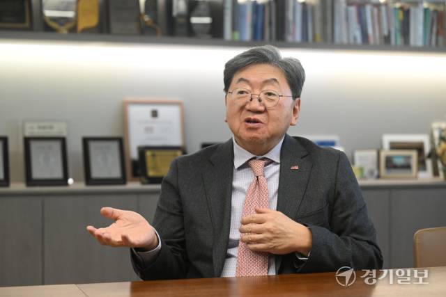 이남식 재능대학교 총장. 조병석기자