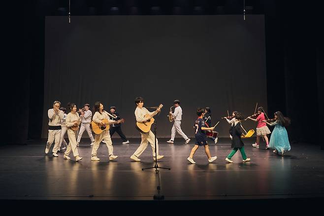 <이상한어린이연극 오감도>의 공연 모습. 국립극단 제공