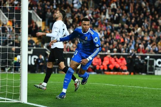 쐐기골 넣은 음베파. 사진[AP=연합뉴스]