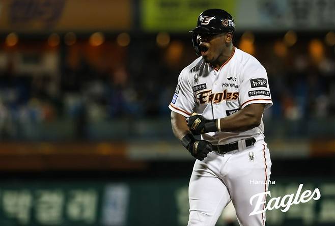 ▲ 2024년 후반기의 아쉬움을 털고 다시 기회를 얻은 페라자는 성공적인 '시즌2'를 꿈꾼다 ⓒ한화이글스