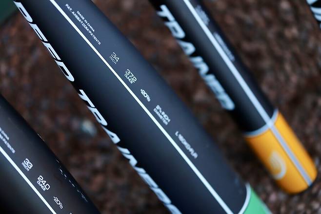 ▲ SSG는 배트 길이를 달리한 훈련도 병행된다. 볼 카운트, 주자 상황 등 다양한 경기 상황을 가정해 다른 길이의 배트를 사용함으로써 경기 중 몸이 즉각적으로 반응하는 ‘머슬 메모리’를 만드는 데 초점을 맞췄다.&nbsp;ⓒSSG랜더스