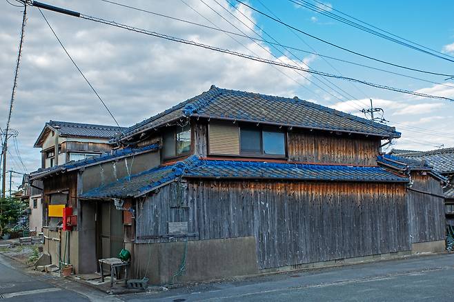 한데 아탄(Hande Atan) 작