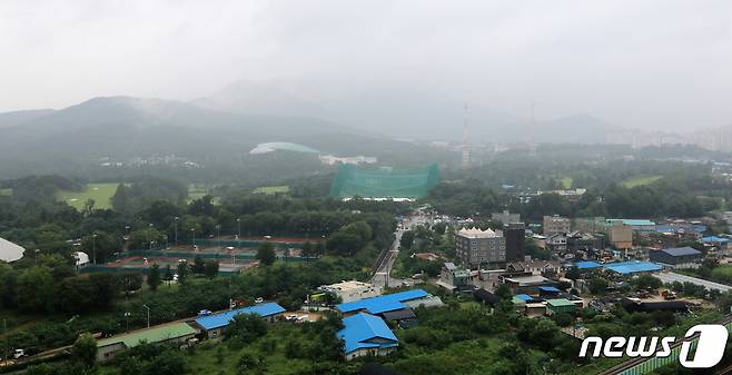 경기 구리시 갈매더샵나인힐스 아파트에서 바라본 태릉골프장 일대. (자료사진) ⓒ 뉴스1 구윤성 기자