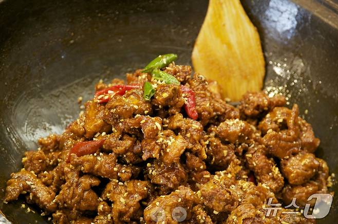 신포국제시장 닭강정 (인천관광공사 제공.재판매 및 DB금지)