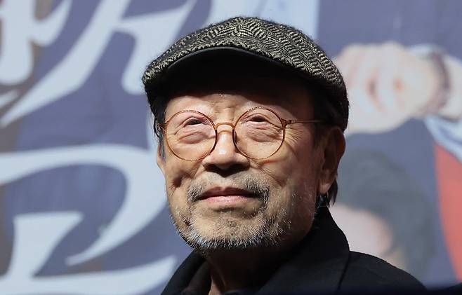 배우 신구가 10일 서울 종로구 NOL 서경스퀘어에서 열린 연극 '불란서 금고 - 북벽에 오를 자 누구더냐' 제작발표회에 참석해 미소를 짓고 있다./사진=뉴스1