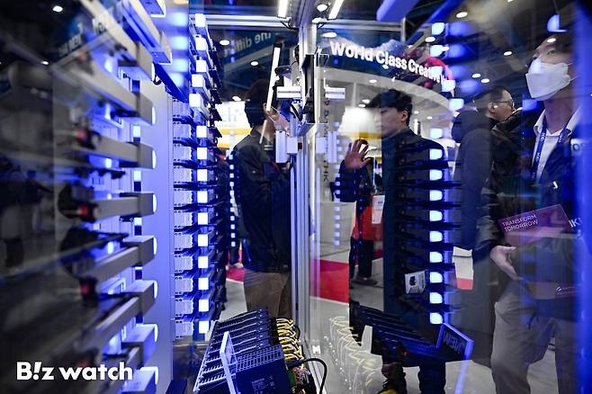 인공지능(AI) 확산으로 반도체 산업이 새로운 성장 국면에 접어든 가운데 11일 서울 삼성동 코엑스에서 '세미콘 코리아 2026'이 개막하고 있다./사진=이명근 기자 qwe123@