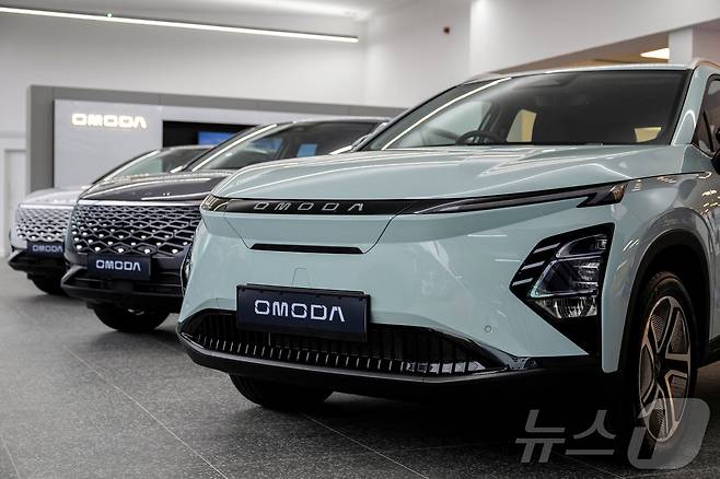 영국 질리엄의 중국 체리자동차 전시장에 체리자동차의 소형 전기 SUV '오모다 5E'가 전시된 모습(자료사진). 2024.11.06. ⓒ 로이터=뉴스1