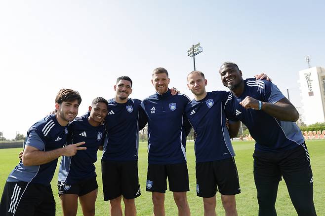 래디슨블루호텔앤리조트(알아인, UAE)/ 2026 K리그 동계 전지훈련/ K리그1/ 울산HDFC/ 훈련/ 울산 라카바, 페드링요, 야고, 트로야크, 보야니치, 말컹/ 외국인 선수 단체/ photo by Donghyuk Kwak