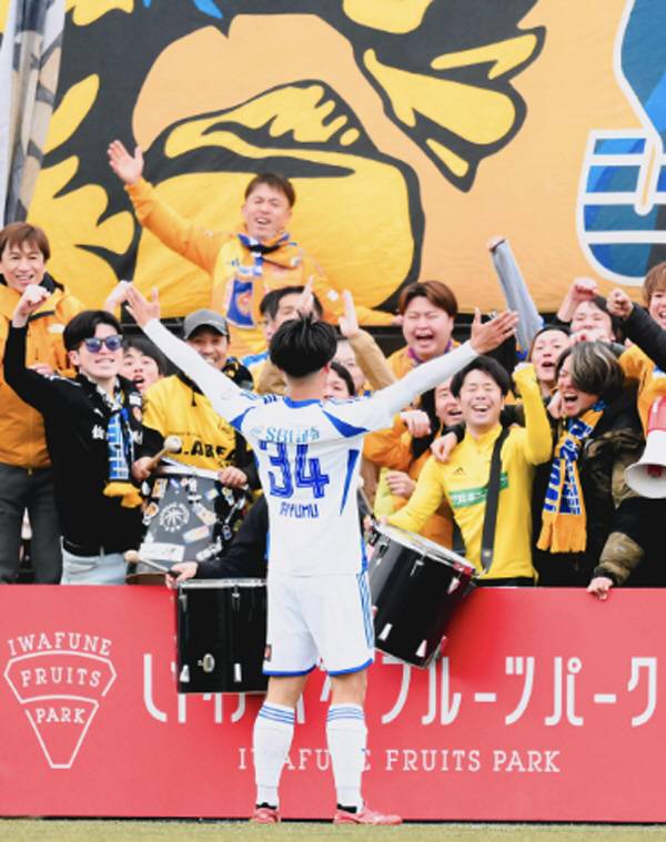 출처=J리그 공식 SNS 사진 캡쳐