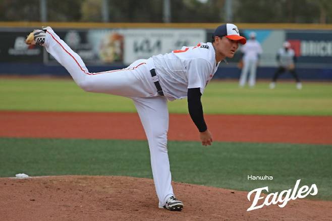 호주 멜버른 스프링캠프에서 피칭하는 박준영. 사진제공=한화 이글스