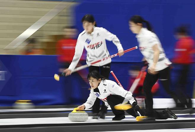 한국 최초의 겨울올림픽 컬링 금메달 획득에 도전하는 5G. 의정부=뉴시스.