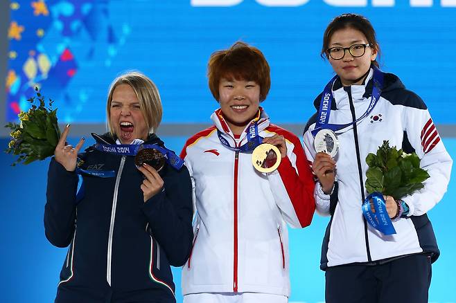 2014 소치 동계올림픽 당시 아리아나 폰타나(왼쪽). 게티이미지