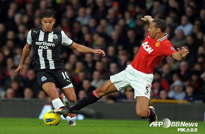 퍼디난드의 선수 시절(사진 오른쪽). 사진=AFPBBNews=News1