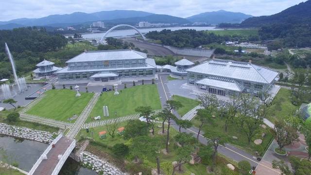 설 연휴를 맞아 다양한 체험행사와 이벤트를 준비하고 있는 경주 동궁원 전경. 경주시 제공