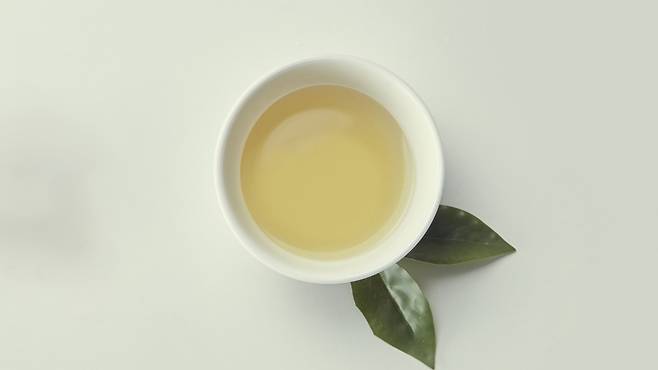 항산화 음료로 알려진 녹차, 우리 주변에서 이보다 항산화 성분이 더 많이 함유된 식품을 흔히 찾을 수 있다｜출처: 클립아트코리아