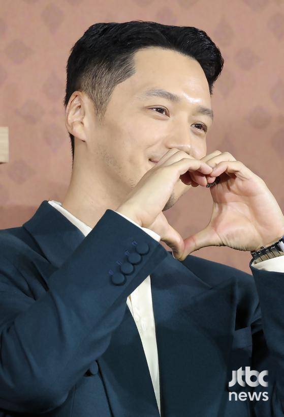 12일 오전 서울 코엑스 메가박스에서 넷플릭스 영화 '파반느' 제작보고회가 열렸다. 이종필 감독, 배우 고아성, 변요한, 문상민이 참석했다. 박세완 엔터뉴스팀 기자 park.sewan@jtbc.co.kr