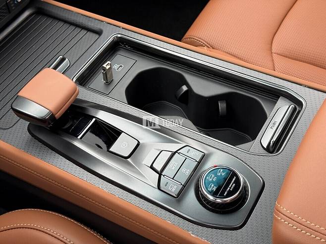 KGM 무쏘 가솔린 센터콘솔