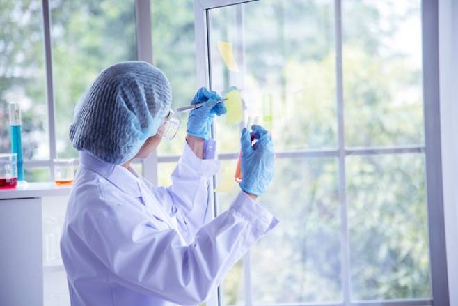 국가 연구개발(R&D) 예비타당성조사(예타) 제도가 18년 만에 폐지되면서 정부가 1000억원 이상의 대형 R&D 사업에 대한 사전 점검 및 관리 체계를 새로 마련한다. 게티이미지뱅크 제공