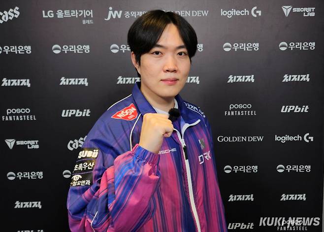 ‘리치’ 이재원이 지난 8일 오후 5시 서울 종로구 치지직 롤파크 LCK 아레나에서 열린 ‘2026 LCK컵’ 플레이-인 3라운드 경기가 끝난 뒤 쿠키뉴스와 인터뷰를 하고 있다. 송한석 기자