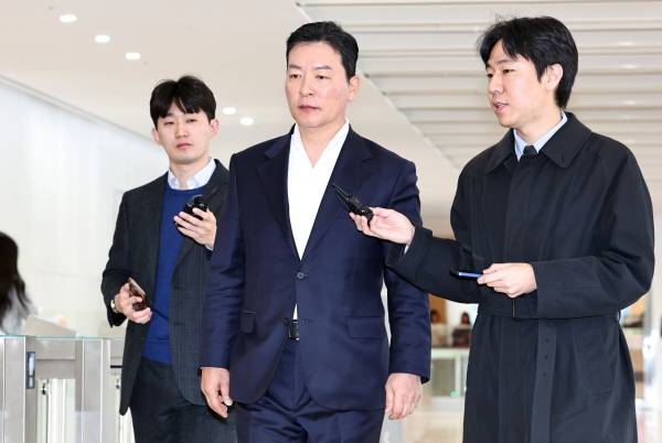 ▲2025년 11월11일 '김건희 특검' 사무실에 출석하고 있는 김성훈 전 대통령경호처 차장 ⓒ연합뉴스