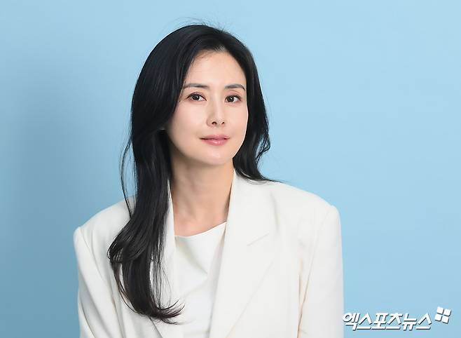 재혼 소식을 알린 배우 최정윤.