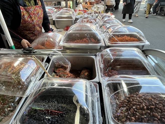 서문시장 반찬가게 [촬영 황수빈]