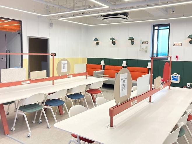 화성시 청년취업끝까지 지원센터 라운지. 사진제공 화성시