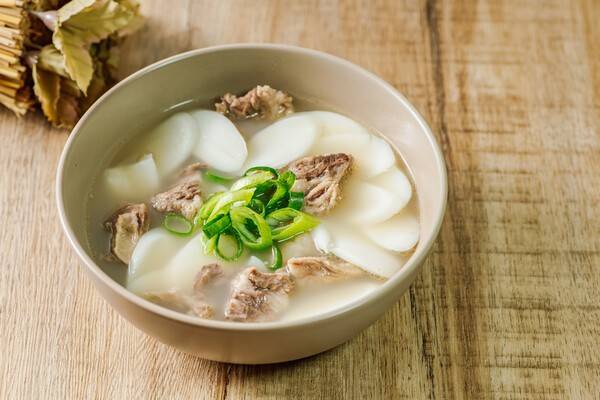 명절 떡국 출처: 게티이미지