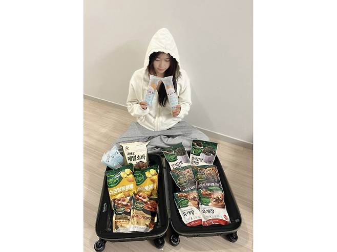 최가온 선수에게 다양한 한식 간편식을 지원한 CJ/사진=CJ