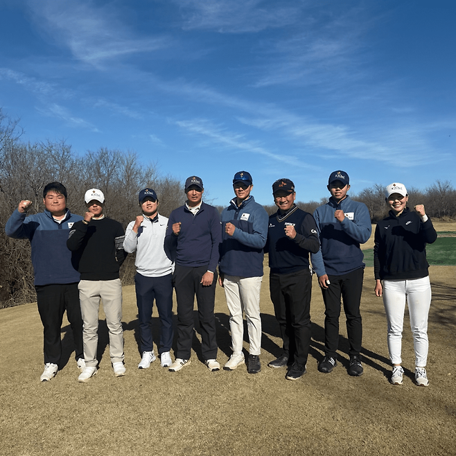 최경주가 어린 선수들과 동게훈련을 하며 새로운 의욕을 키우고 있다. 최경주 재단 홈페이지