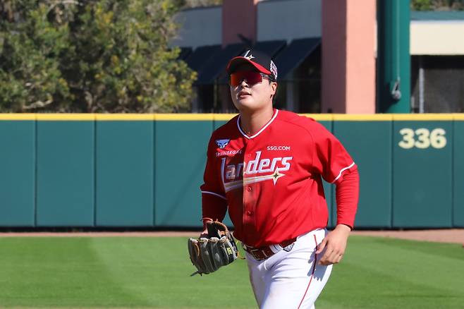 현재 미국 플로리다 캠프에서 3루 연습을 병행하고 있는 고명준. SSG 제공