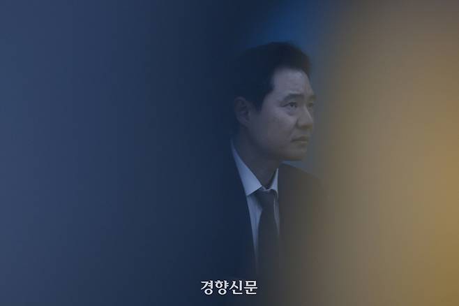 김도현 고용노동부 부천지청 근로감독관이 11일 서울 중구 경향신문사에서 인터뷰를 하고 있다. 문재원 기자