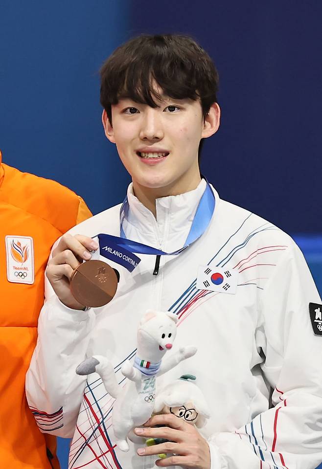 밀라노·코르티나담페초 동계올림픽 쇼트트랙 남자 1000m에서 동메달을 따낸 임종언. 뉴시스