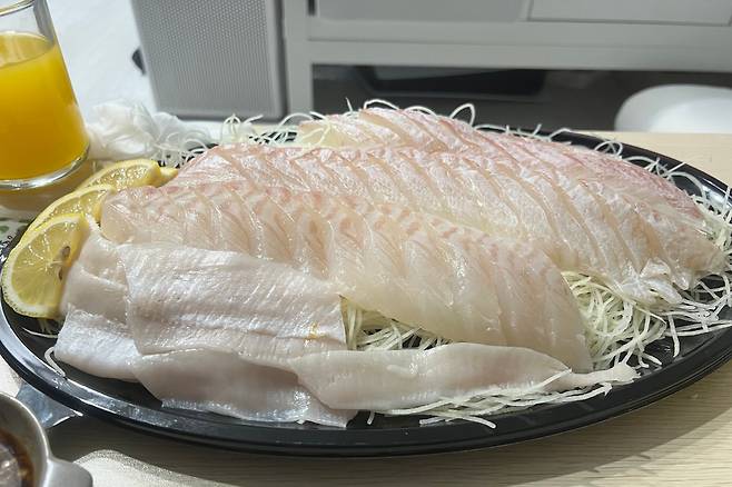 광어회.[X(구 트위터) 갈무리]