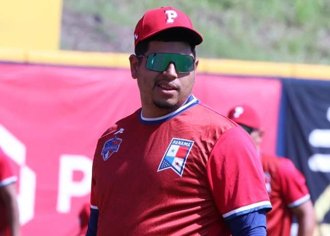 훈련하고 있는 후라도. /사진=파나마야구협회 공식 SNS