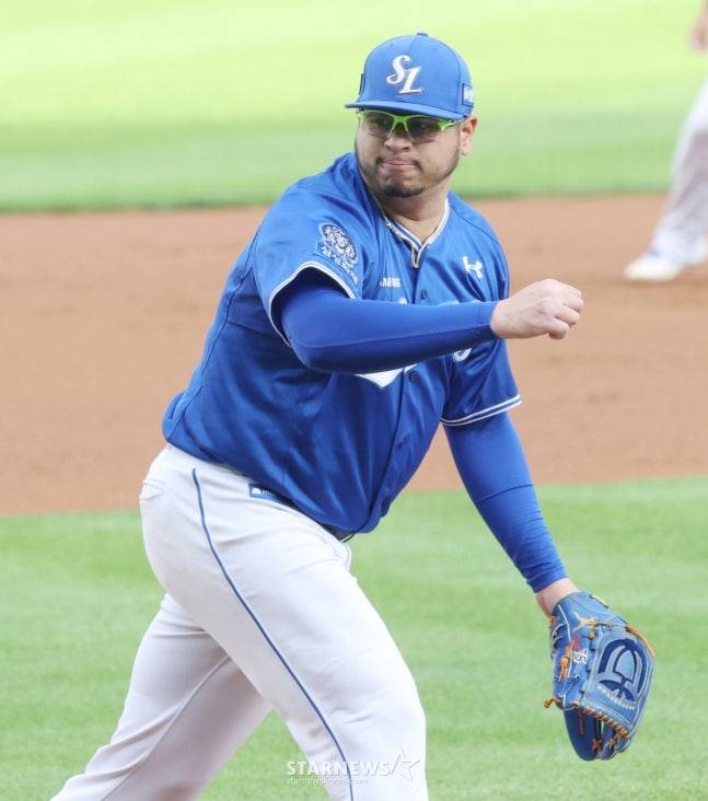 지난해 7월 후라도가 투구하는 모습. /사진=김진경 대기자