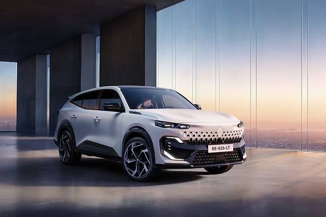 세단과 SUV를 결합한 르노코리아의 크로스오버로 차량 필랑트. 르노코리아 제공.