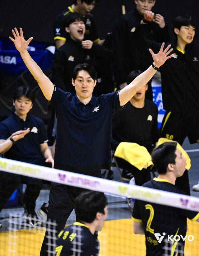 KB손해보험 하현용 감독 대행/KOVO