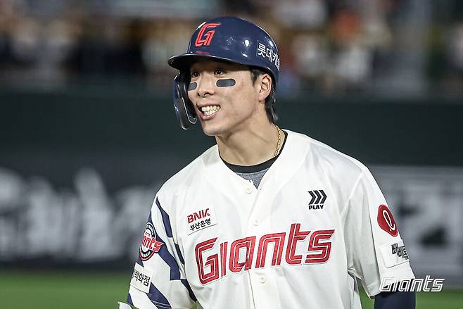 ▲ KBO가 상세하게 안내한 제재 규정 중 도박(불법인터넷 도박 등)은 1개월 이상의 참가활동정지 또는 30경기 이상의 출장정지, 제재금 300만 원 이상이다. 여기에 롯데의 추가적인 징계가 있을 가능성도 배제할 수 없다. ⓒ롯데 자이언츠