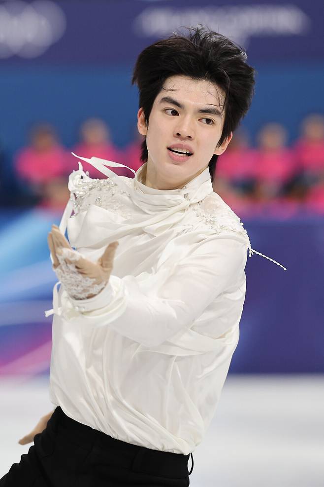 ▲ 차준환은 14일 이탈리아 밀라노 아이스스케이팅 아레나에서 열린 2026 밀라노·코르티나 동계올림픽 피겨스케이팅 남자 싱글 프리스케이팅에서 기술점수(TES) 95.16점, 예술점수(PCS) 87.04점, 감점 1점을 묶어 181.20점을 기록했다. 쇼트 프로그램 92.72점을 합한 총점 273.92점으로 최종 4위에 자리했다. ⓒ연합뉴스