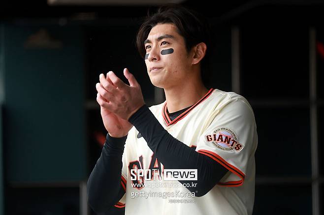 ▲ 샌프란시스코는 수비 범위가 좁은 루이스 아라에스를 2루수로 쓸 예정이고, 이에 우익수 이정후의 타구 판단과 어깨가 굉장히 중요한 시즌이 되면서 우익수 수비 가치가 더 커졌다