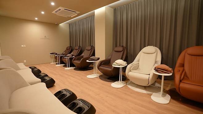 세라젬 웰카페&라운지 파우제존. /제공=세라젬