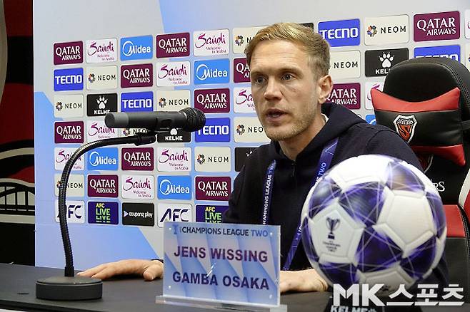옌스 비싱 감바 오사카 감독. 사진=이근승 기자