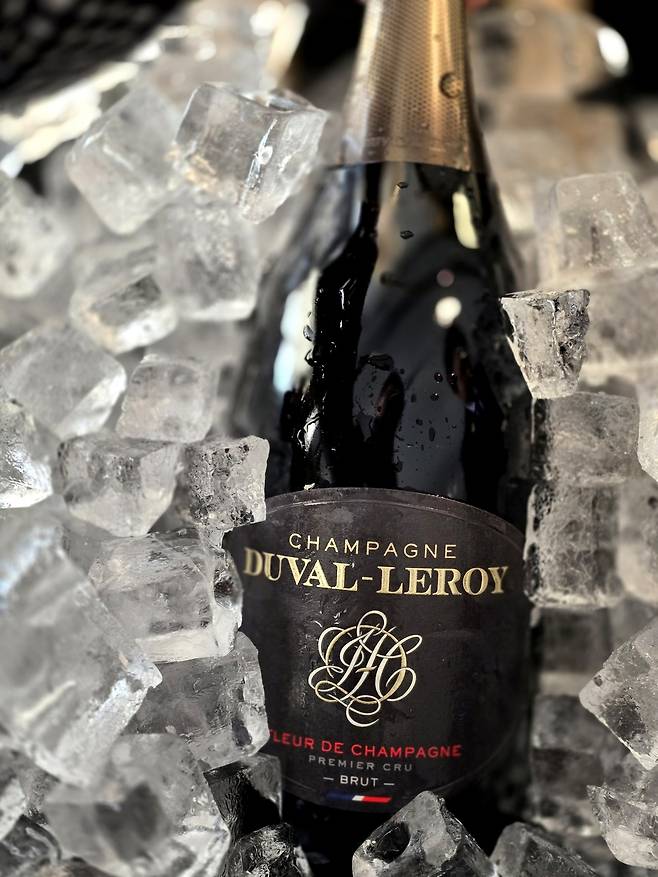 듀발 르로이 플뢰르 드 샴페인 프리미에 크뤼. 최현태 기자