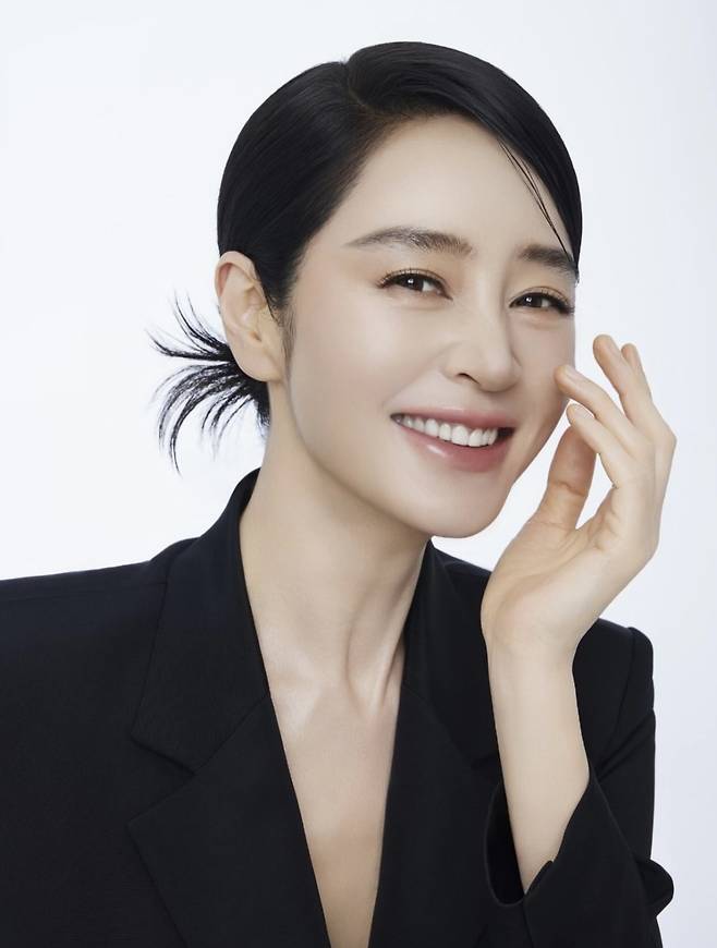 지난 13일 김혜수가 자신의 SNS에 게재한 사진 중 하나. 김혜수 SNS