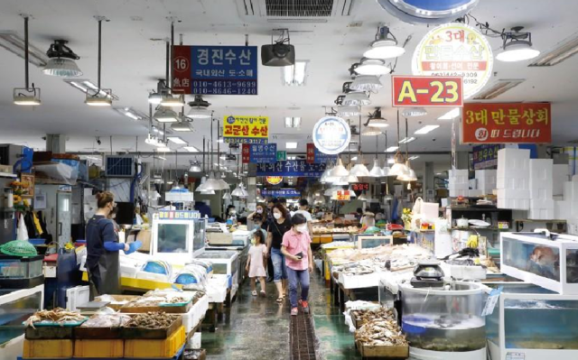 옛 수산물종합센터 내부/사진제공=군산시