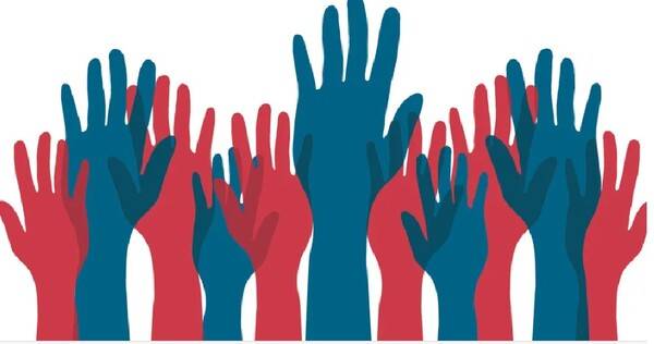 수없이 치켜올린 손들. 이는 정치에 참여한다는 국민의 의지를 의미하며 동시에 투표나 집회에 자신의 의사를 자유롭게 밝힐수있는 자유를 의미한다. 나무위키