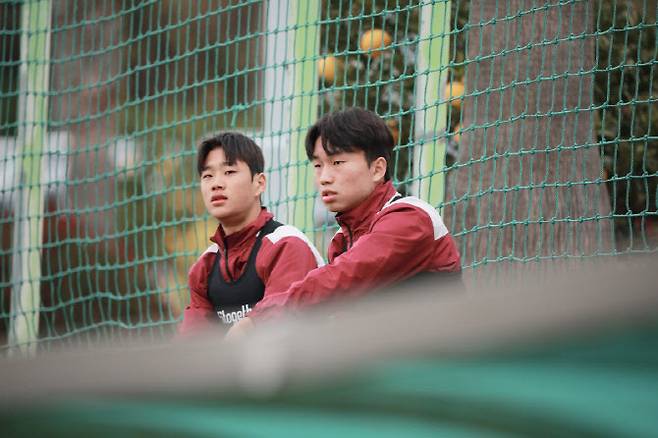 (왼쪽부터)유승재와 강동휘. 사진=제주SK