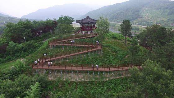 산청휴게소에는 '효드림'이라 불리는 작은 공원이 있다. 사진 한국도로공사