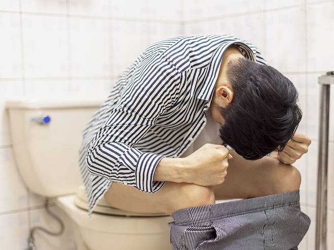 건강을 위해 챙겨 먹은 영양제가 오히려 변비를 부를 수 있다./사진=클립아트코리아